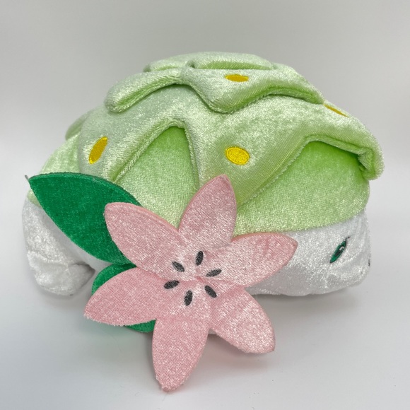 TOMY Pokémon 20th Anniversary Shaymin 8” Plush - Picture 2 of 5